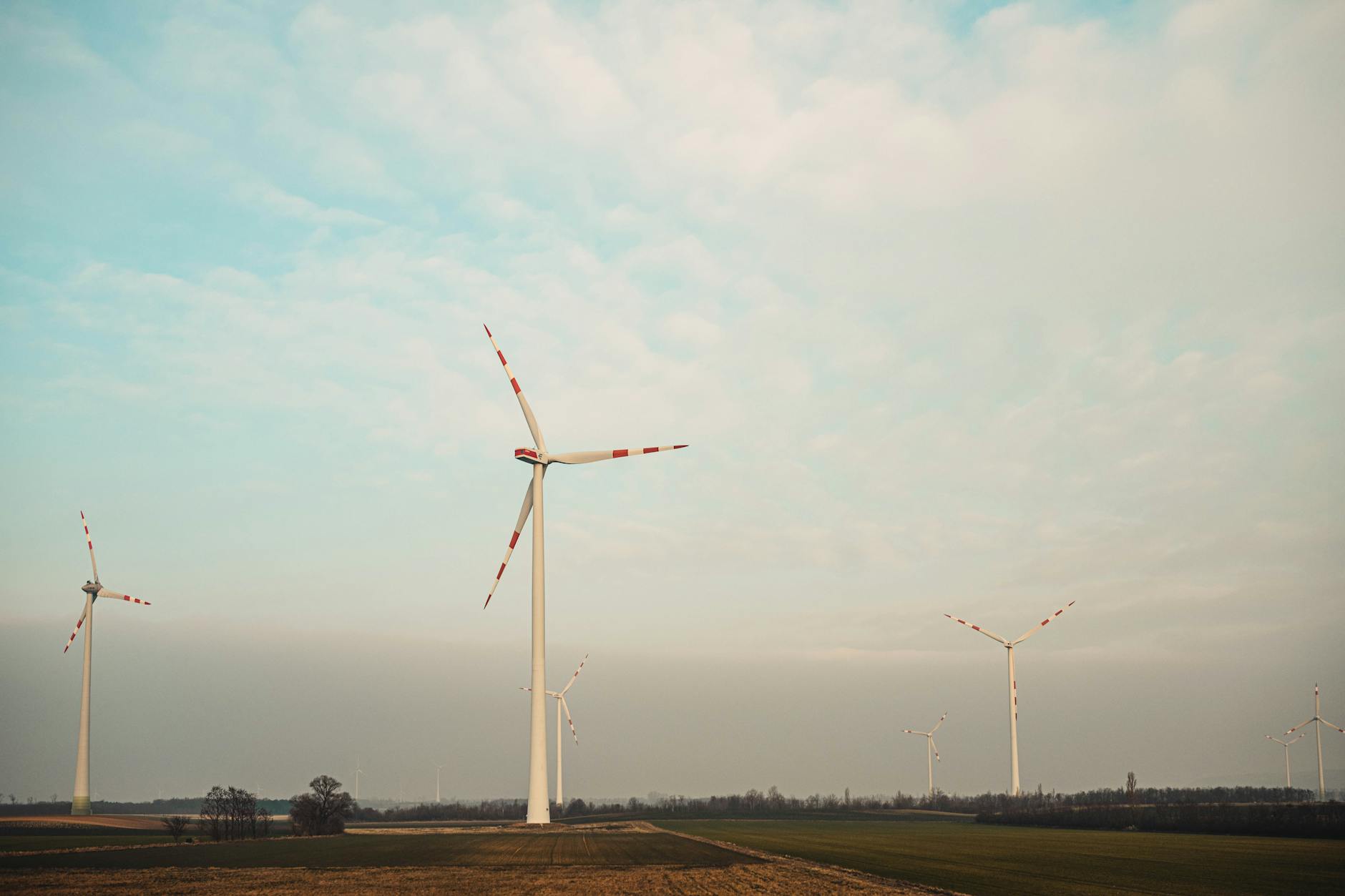 Why Algonquin Power & Utilities Corp stock is gaining today