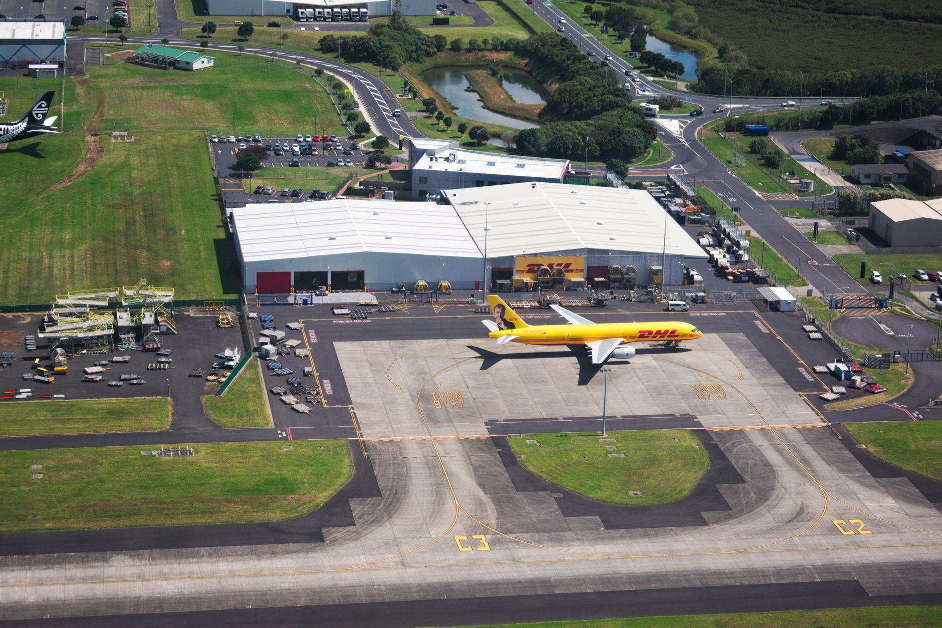 Why Volatus Aerospace Inc. stock is tanking today