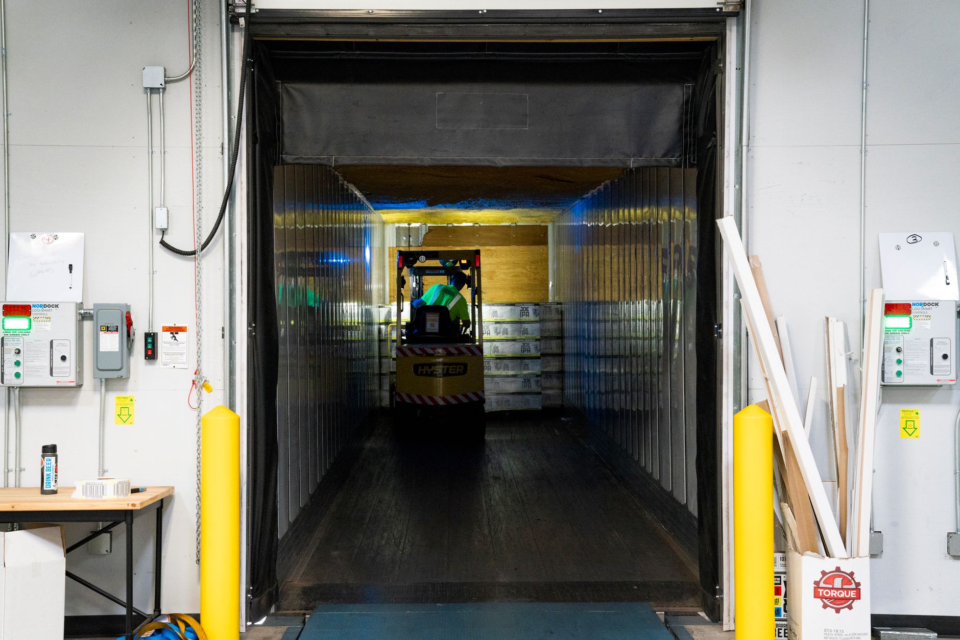 Mullen Group Ltd. (MTL.TO) Slides 3% as Market Reacts to Recent Performance