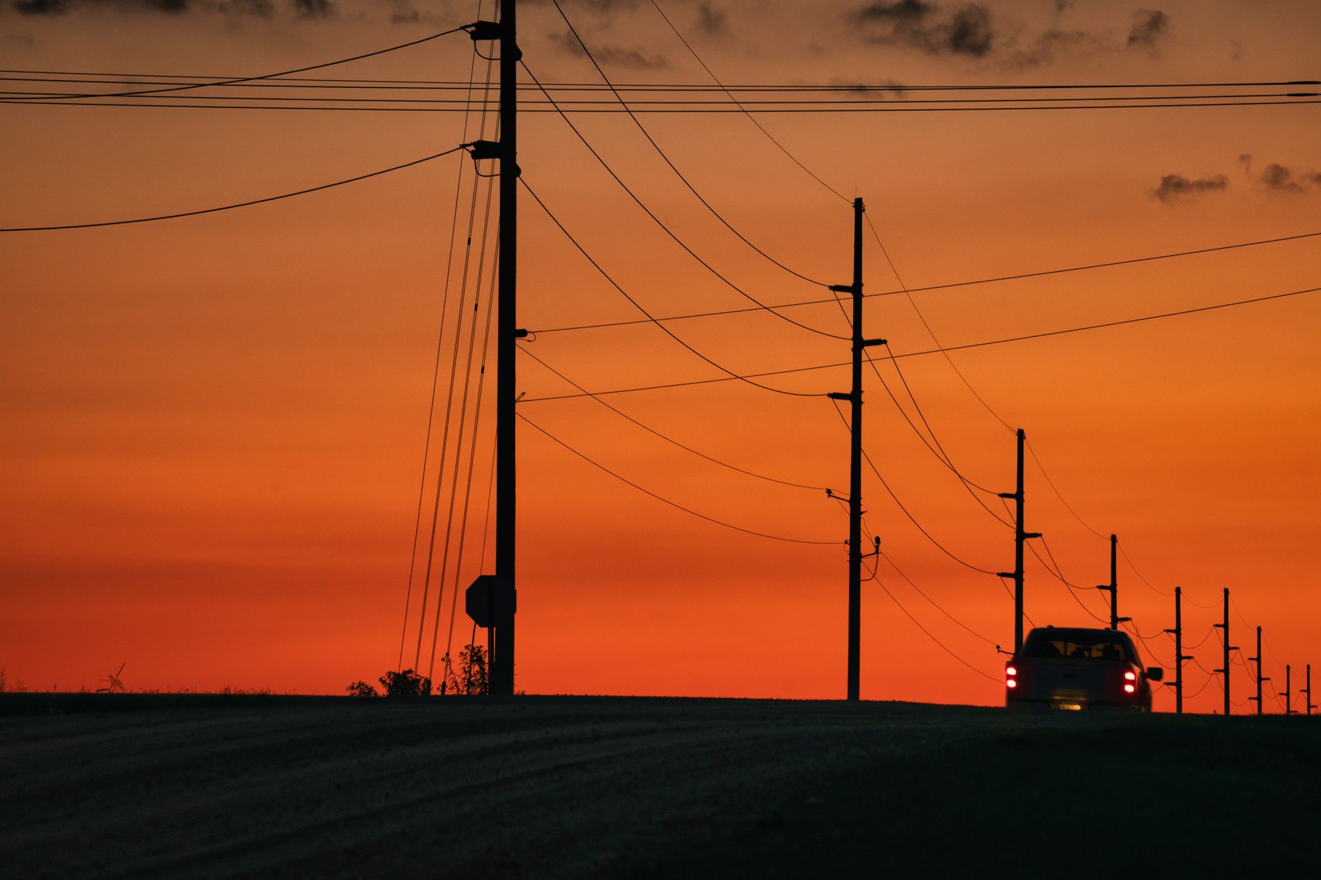What's Going On With Algonquin Power & Utilities Corp Stock Monday?