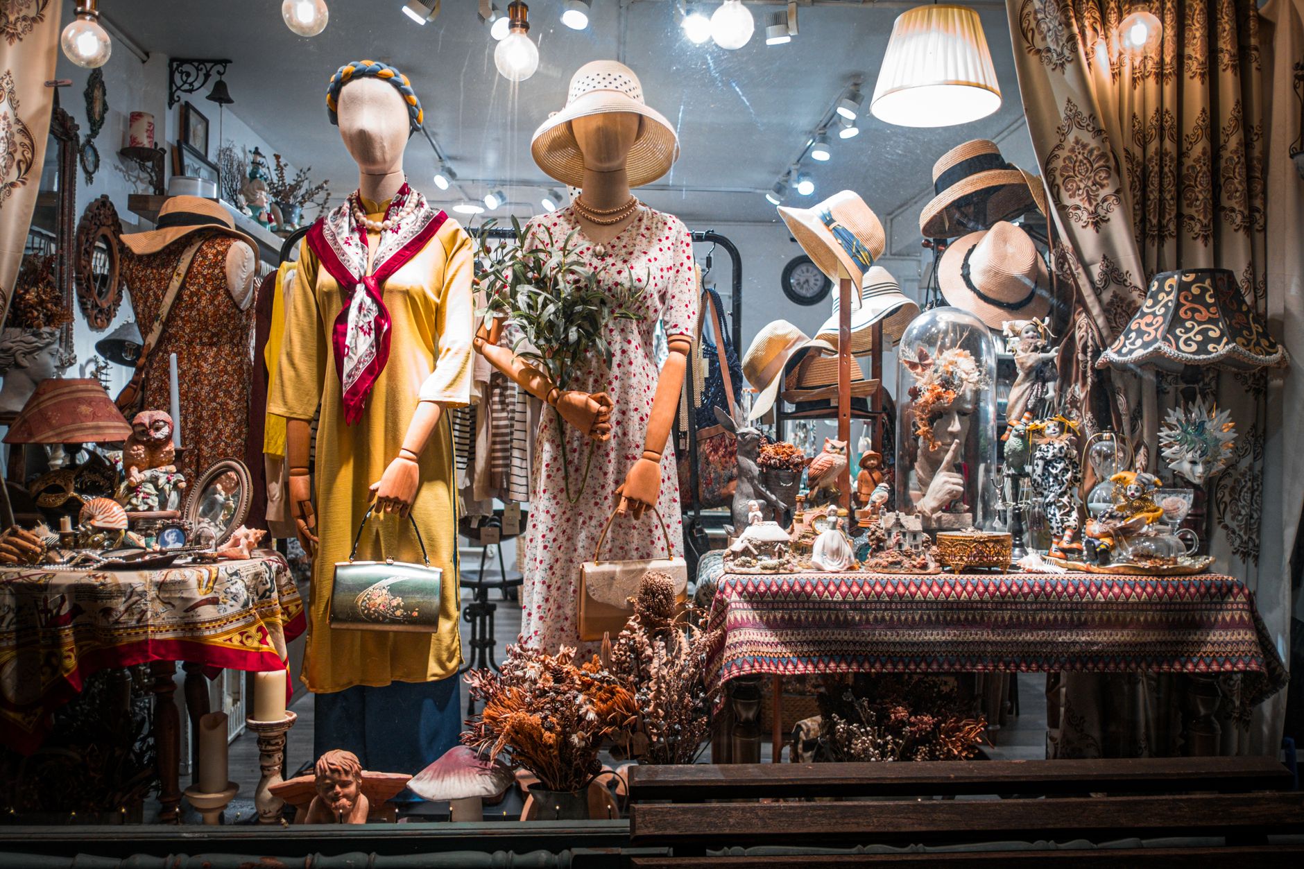 Aritzia Inc. (ATZ.TO) Sees 8% Drop Over the Week Amid Market Shifts