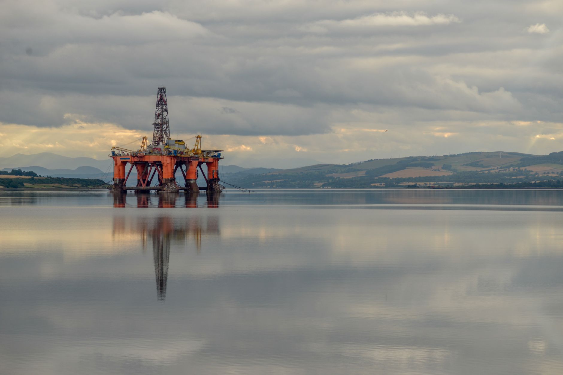 What's Going On With Whitecap Resources Inc. Stock Friday?