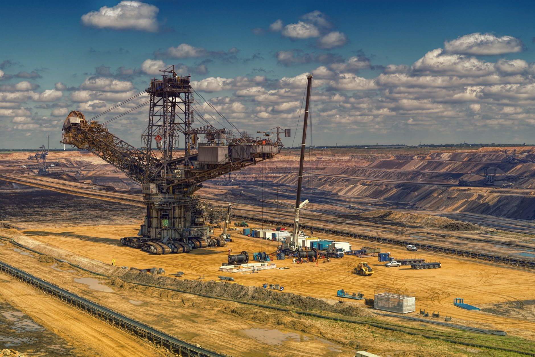 Why Labrador Iron Ore Royalty Corp stock is tanking today