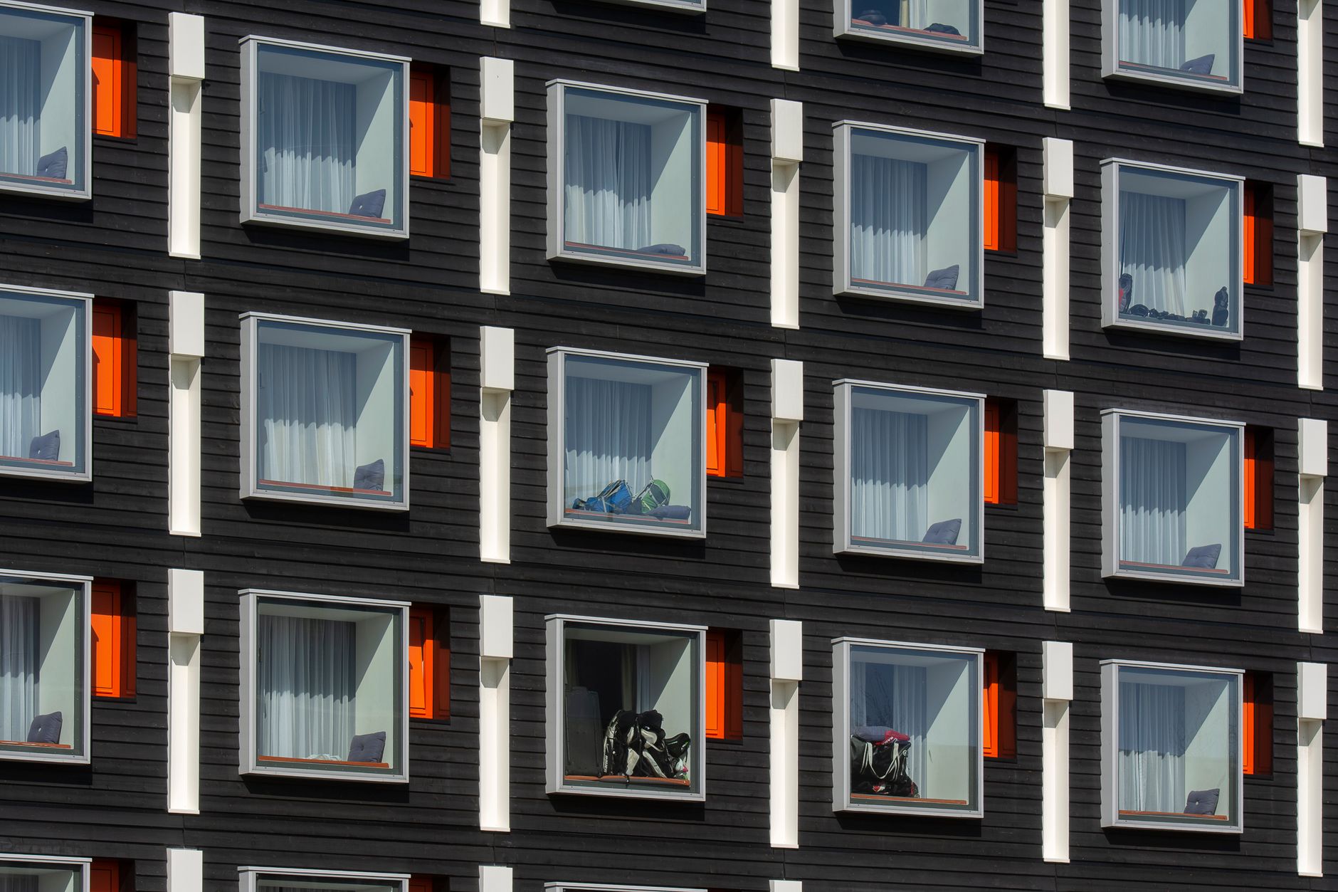 What's Going On With American Hotel Income Properties LP Stock Tuesday?