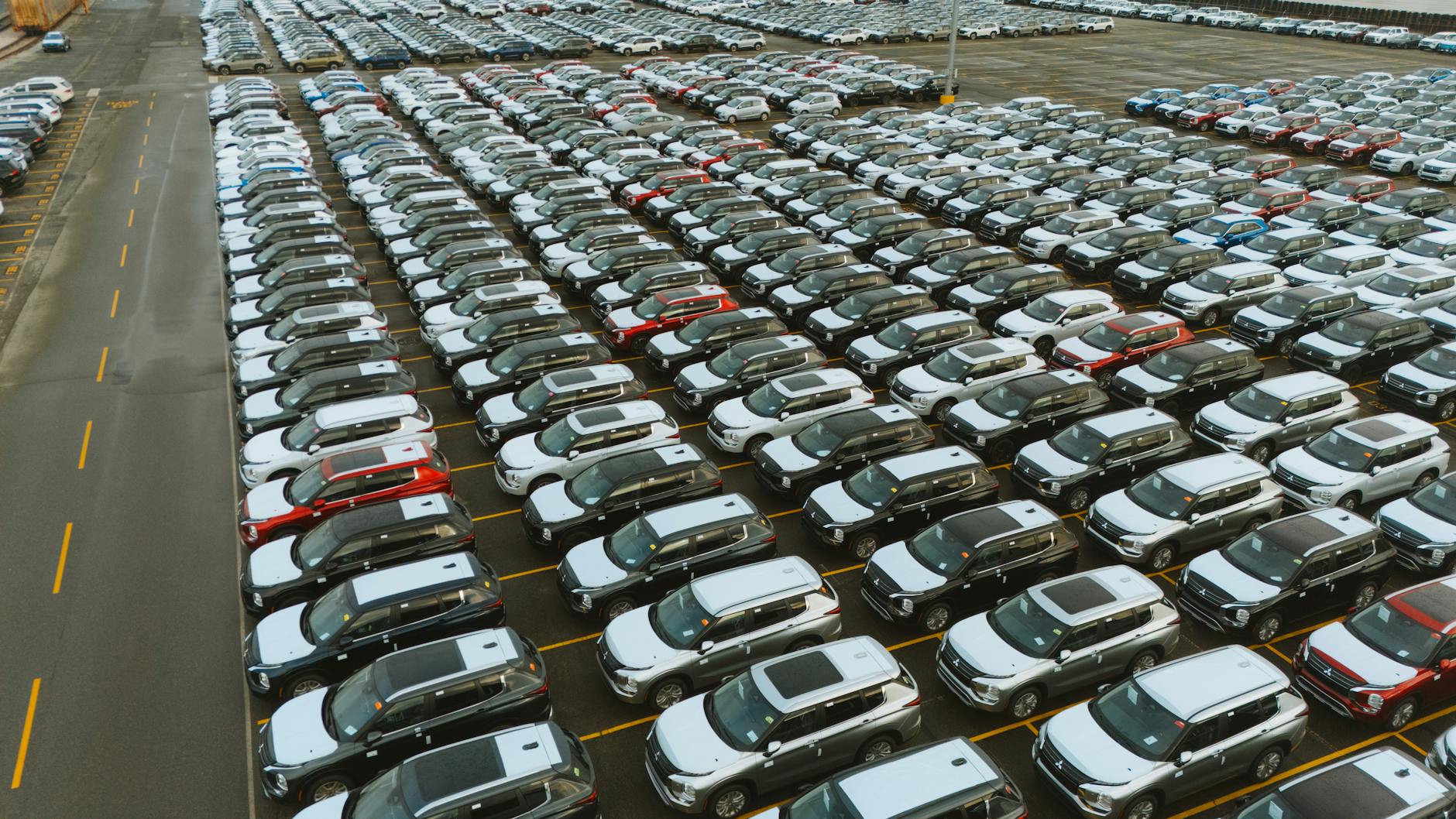 Why Element Fleet Management Corp stock is tanking today