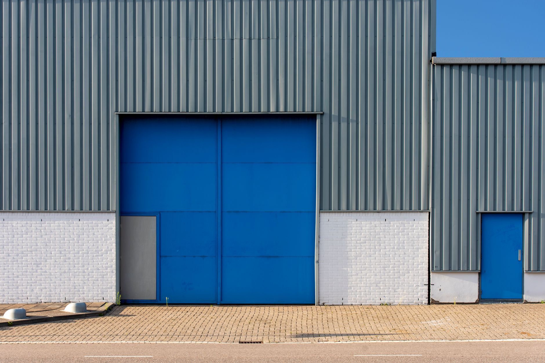 Why Storage Vault Canada Inc stock is tanking today