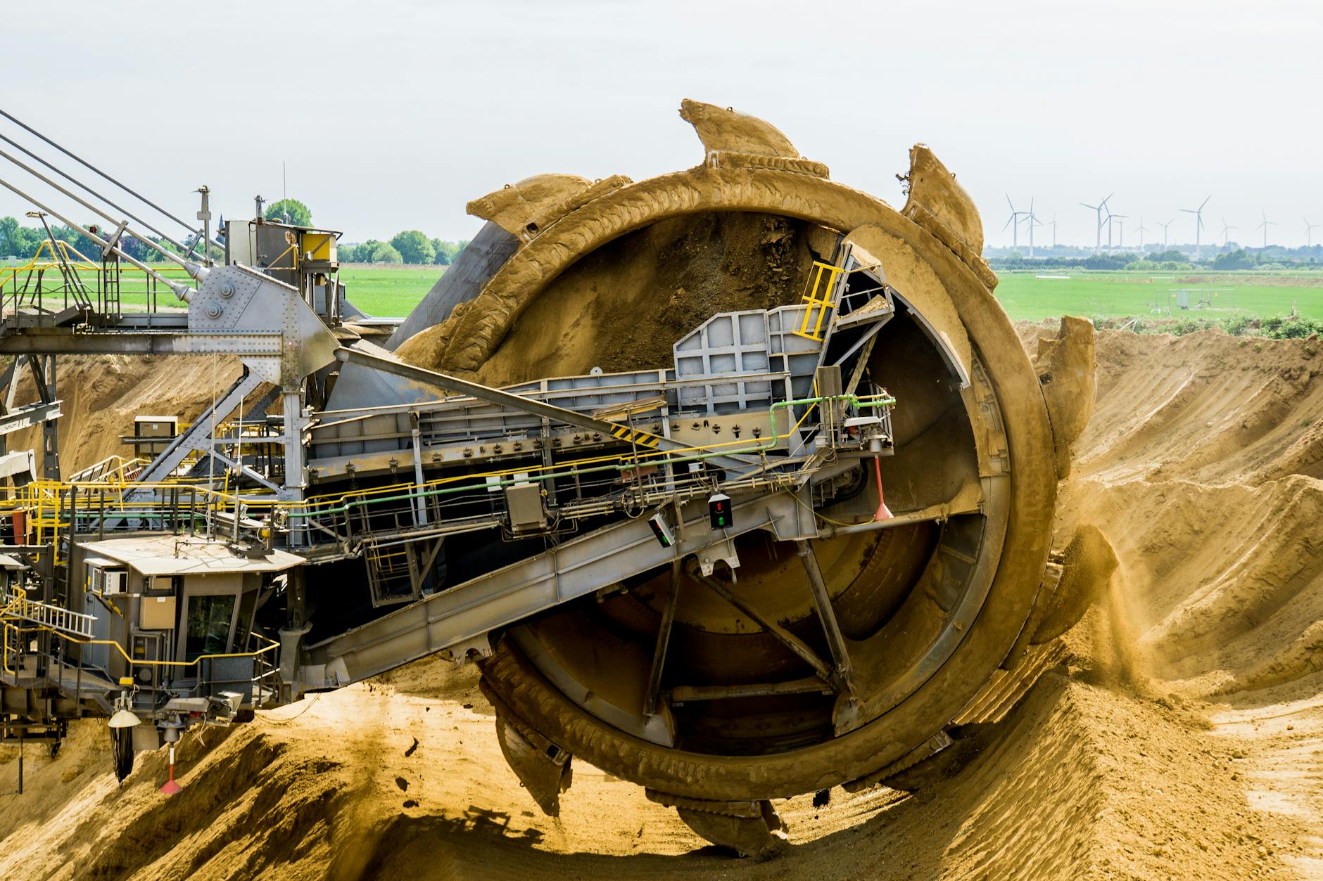 G2 Goldfields Soars 12% in Last Session Amid Market Optimism