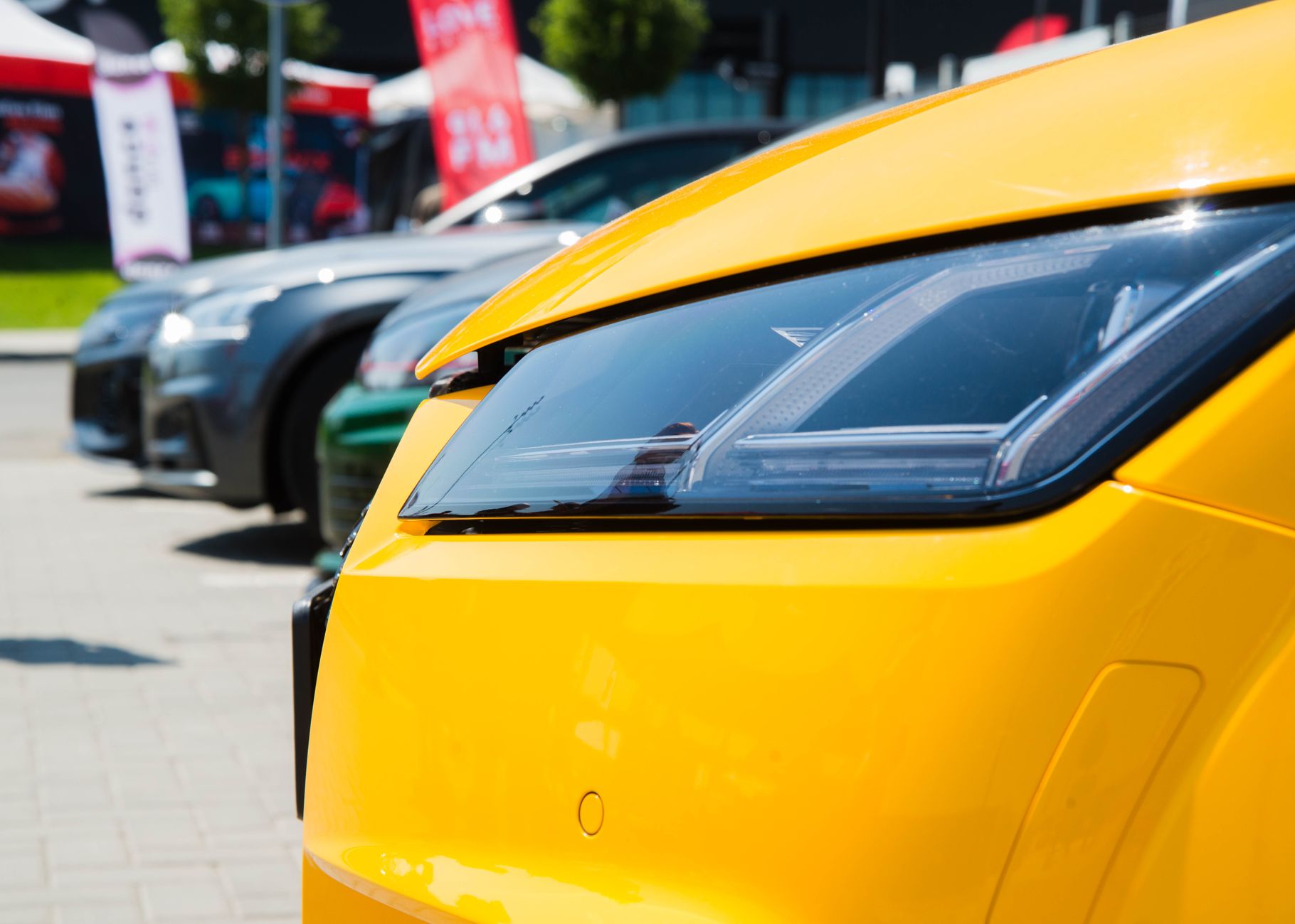 Why Autocanada Inc stock is gaining today