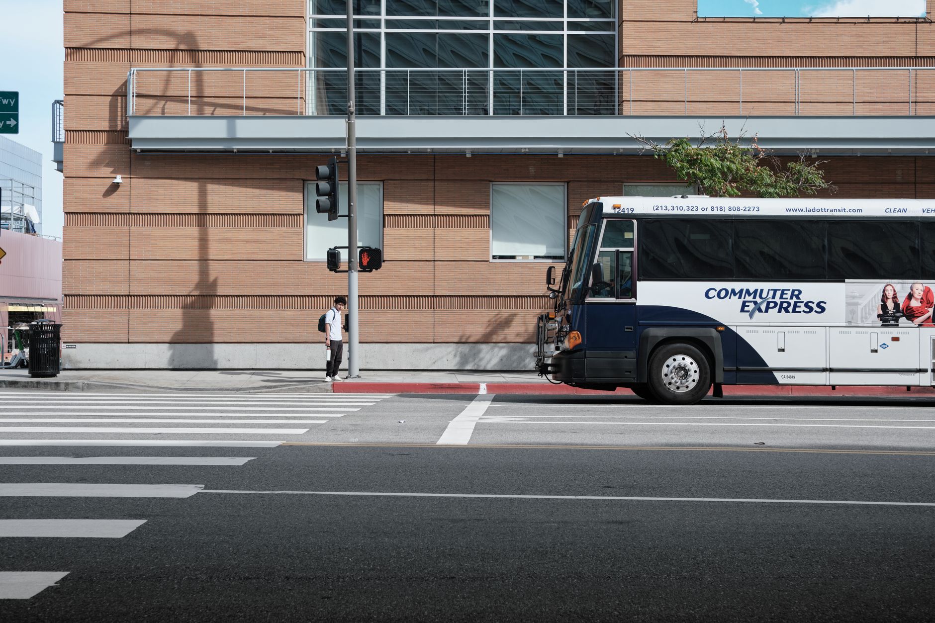 NFI Group Inc. Surges 8% This Week — What’s Driving the Momentum?