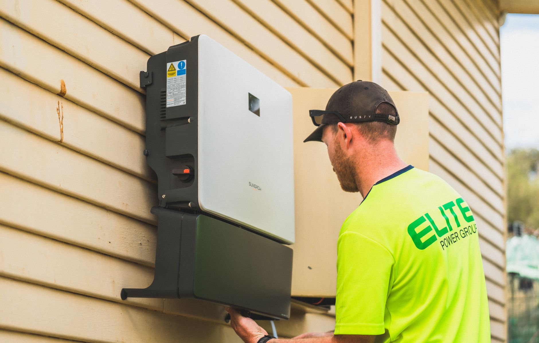 Why Aurora Solar Technologies Inc stock is plummeting today