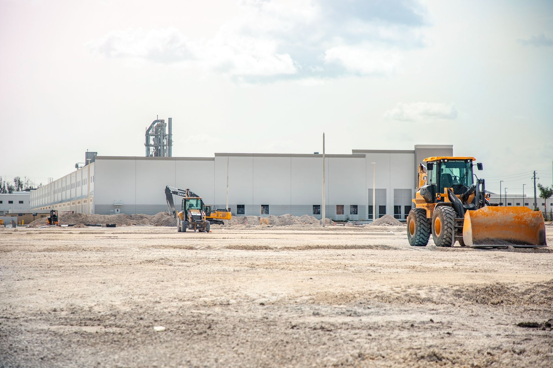 What's Going On With Stantec Inc Stock Friday?