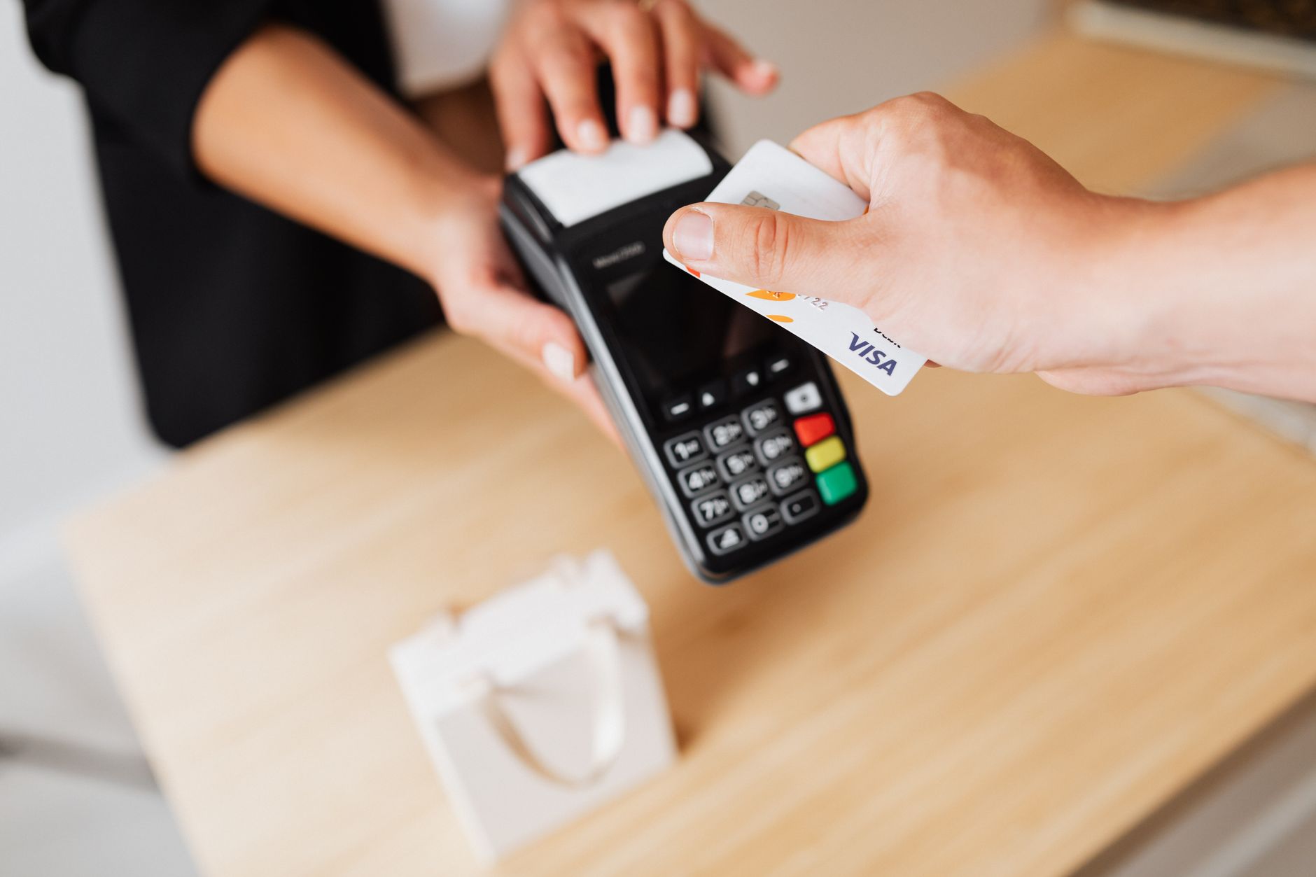 Shopify Inc. (SHOP.TO) Surges 30% Over the Last Month — What’s Driving the Momentum?