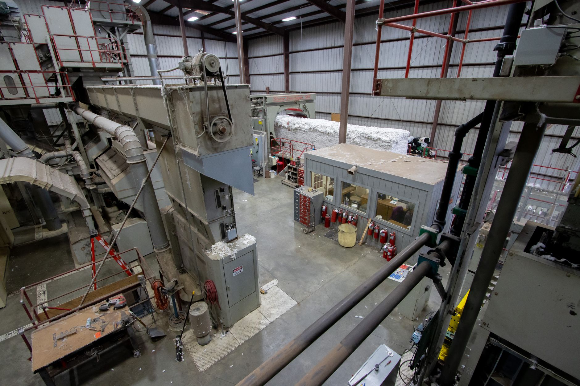 Toromont Industries Ltd. (TIH.TO) Sees 5% Drop Over the Week Amidst Market Pressure