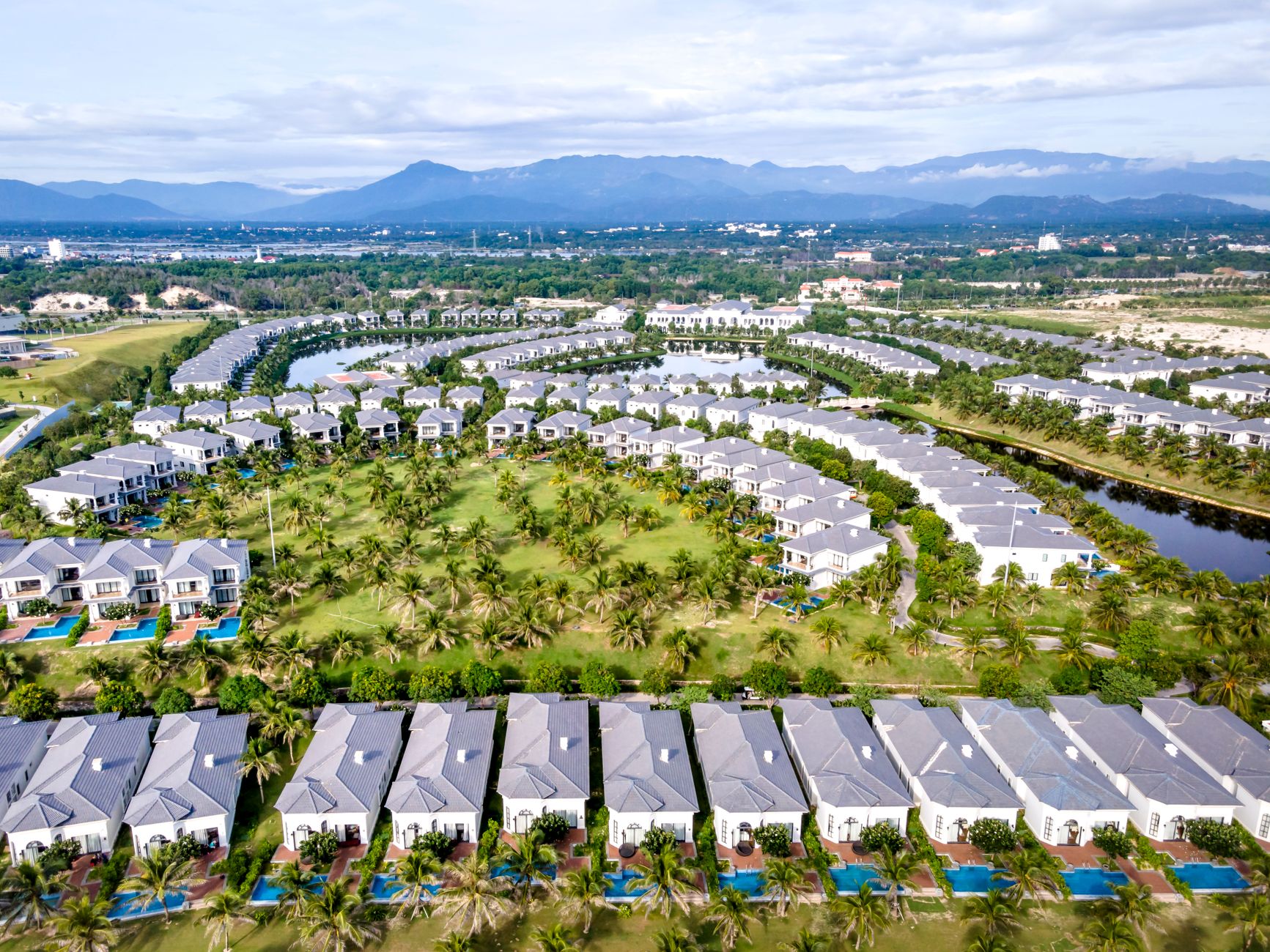 What's Going On With Flagship Communities Real Estate Investment Trust Stock Thursday?