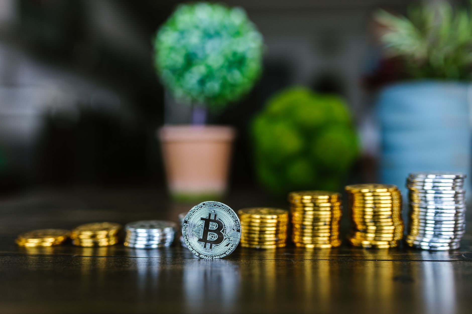 Why GoldMoney Inc stock is plummeting today