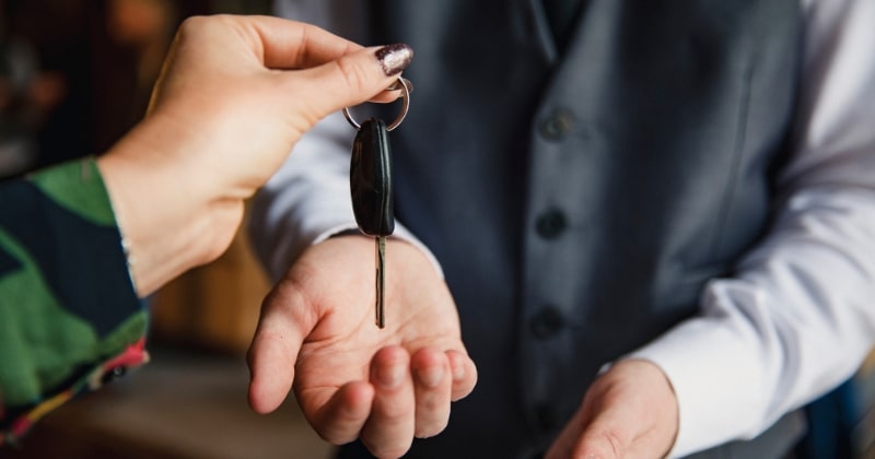 How Much Should You Tip A Valet In Canada?